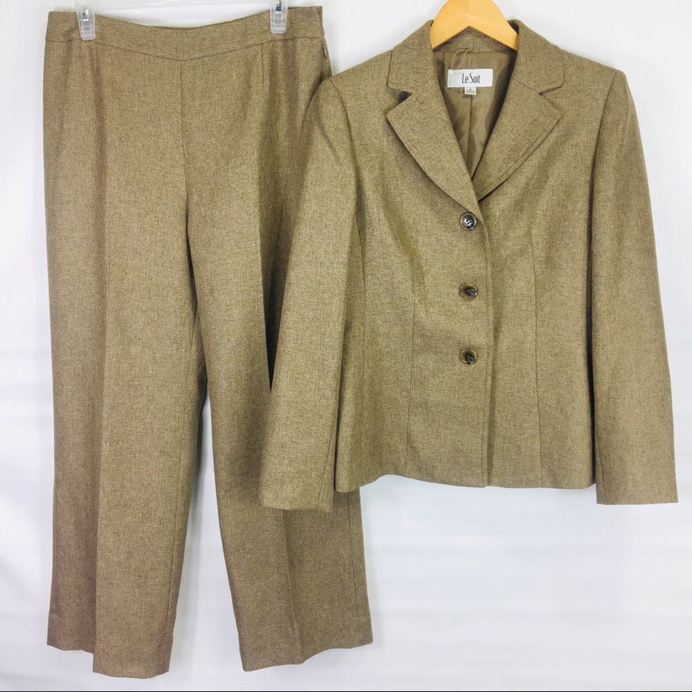 COPY - Le Suit size 8